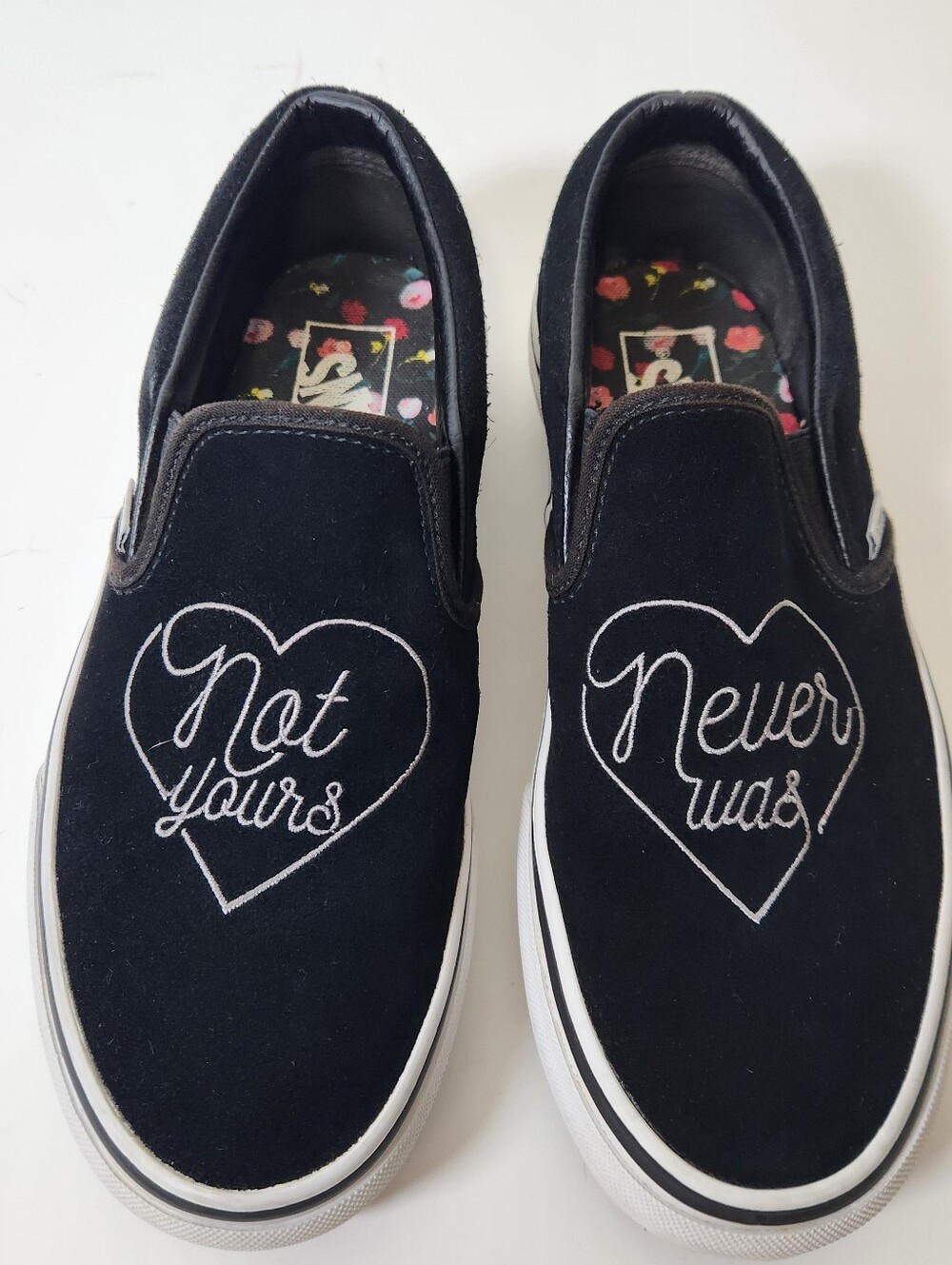 Vans Limited Valentines Day Seasonal Sneaker " Not Yours,Never Was" Men6.5 W8